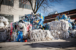 Ako MAT-obaly, s.r.o. recykluje použité plastové obaly.